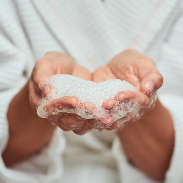 DIY lavender and vanilla foaming hand soap with PipingRock